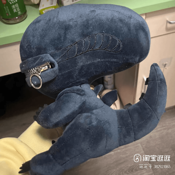 Zippermouth Xenomorph Plush - Image 2