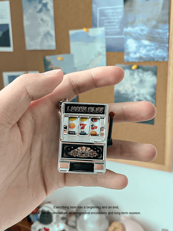 Pocket-Sized Slot Machine Keychain - 777 Jackpot - Image 5