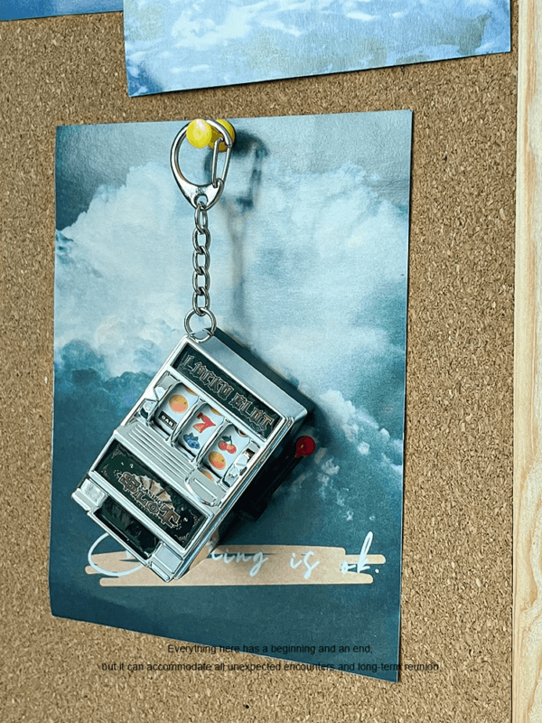 Pocket-Sized Slot Machine Keychain - 777 Jackpot - Image 4
