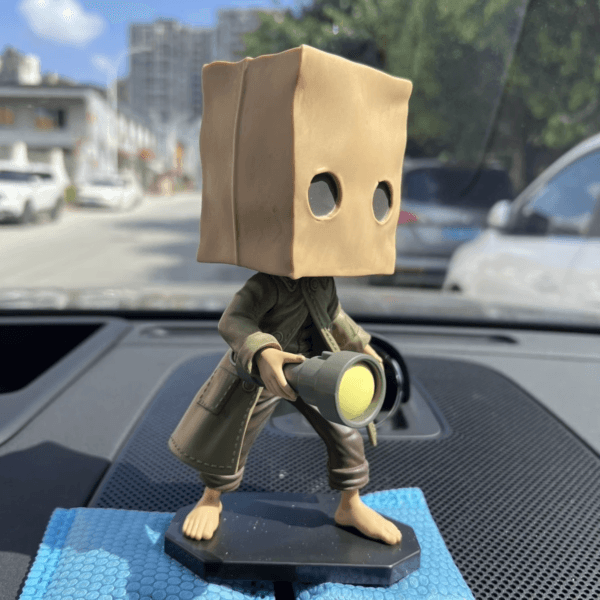 Little Nightmares II Mono Paper Bag Head Figure - Image 6