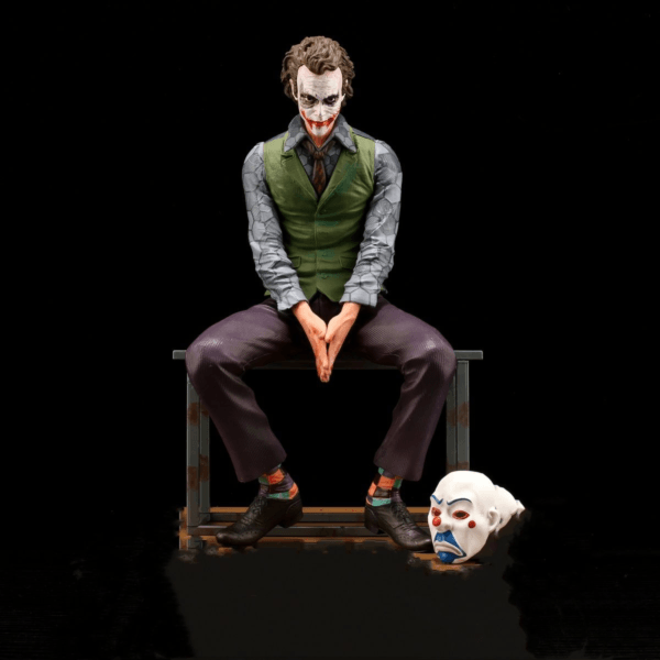 Heath Ledger Joker Figure - Image 9