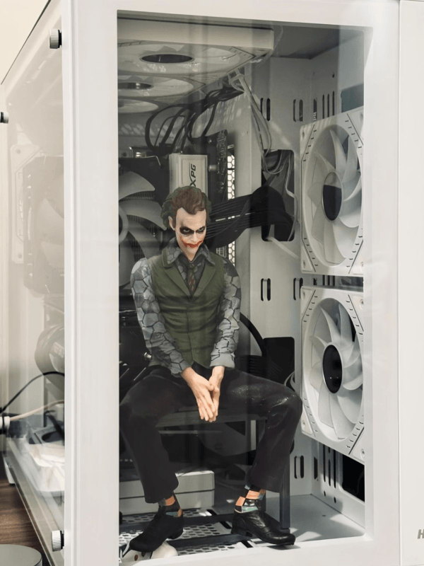 Heath Ledger Joker Figure - Image 12